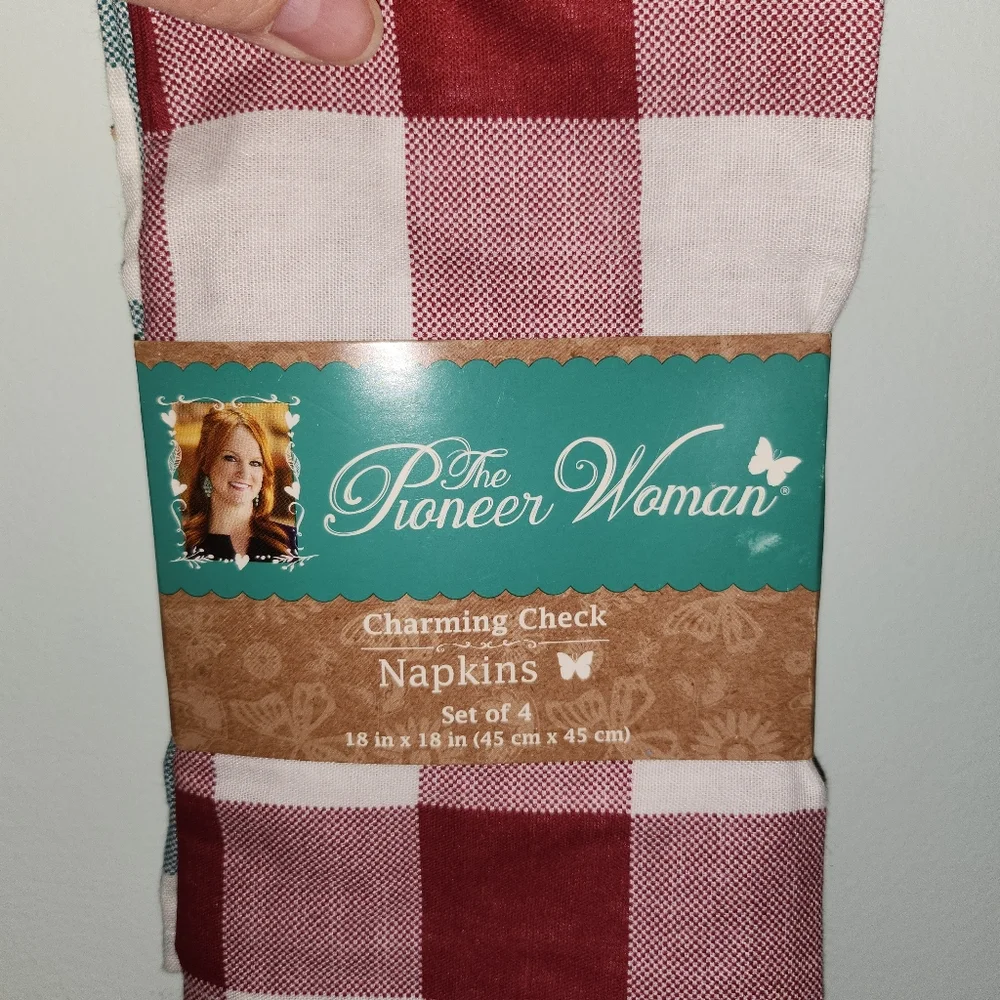The Pioneer Woman Charming Check Polyester Cotton Set of 4 Washable Napkins - Picture 6 of 8